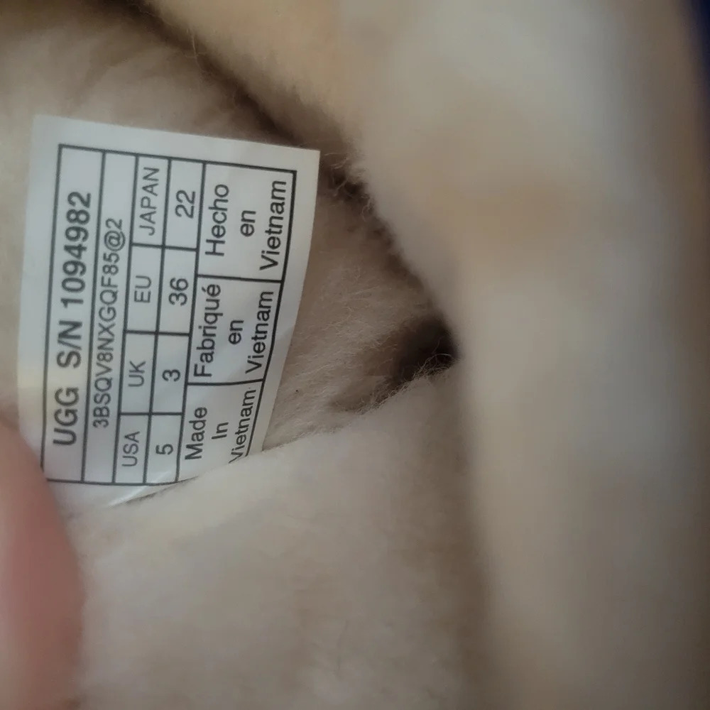 UGG Classic Short Multi Sequin Boots Size 5 - Picture 9 of 15